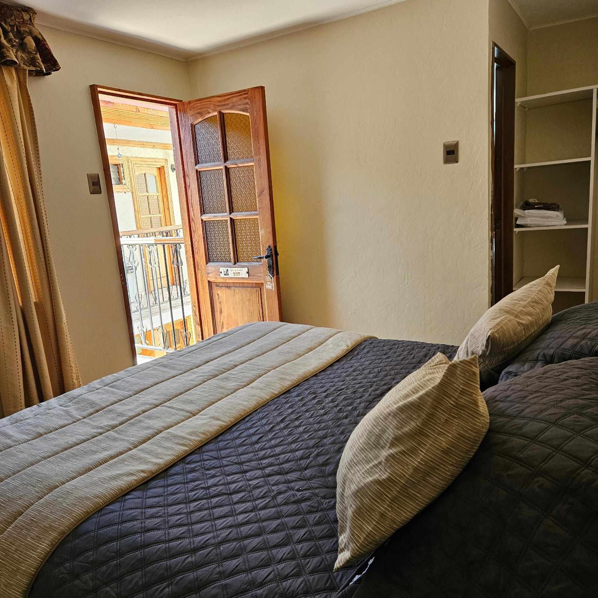 Hostal De Colon La Serena Esterno foto